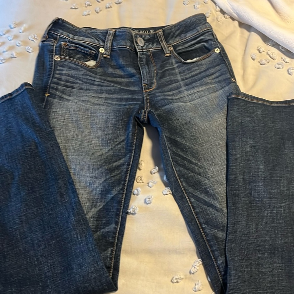 American Eagle skinny for jeans stretchy size 4. Worn 1 time